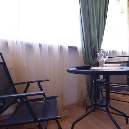 Studio In The Center Of Bucharest Luaran gambar