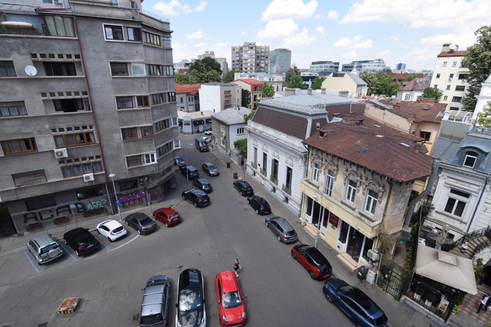Studio In The Center Of Bucharest Luaran gambar